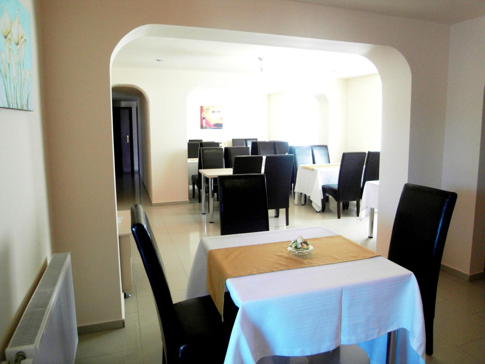City Comfort Villa Boekarest Buitenkant foto
