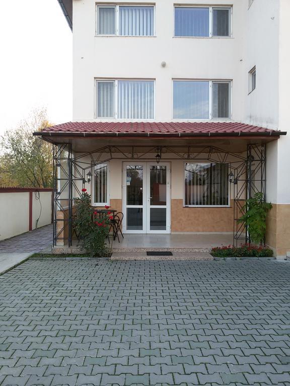 City Comfort Villa Boekarest Buitenkant foto