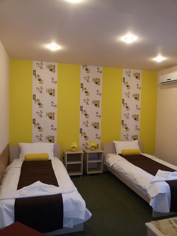 City Comfort Villa Boekarest Buitenkant foto