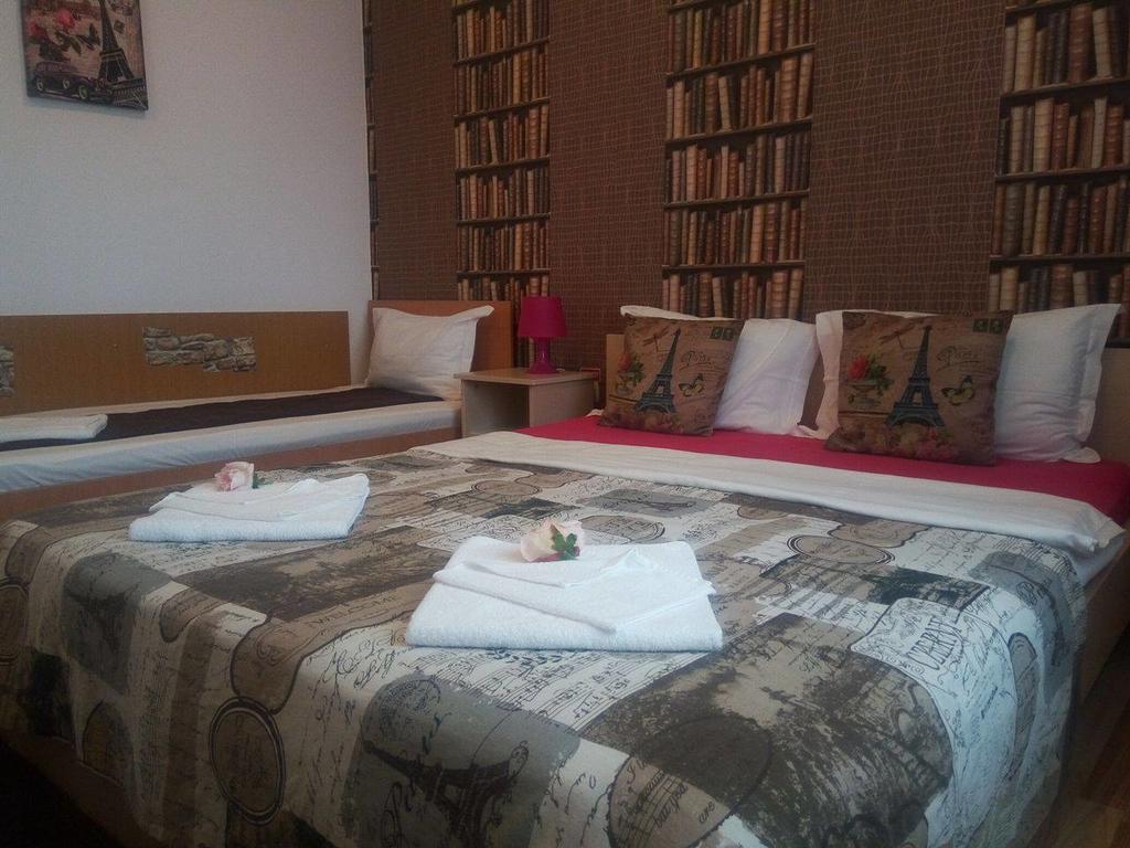 City Comfort Villa Boekarest Buitenkant foto
