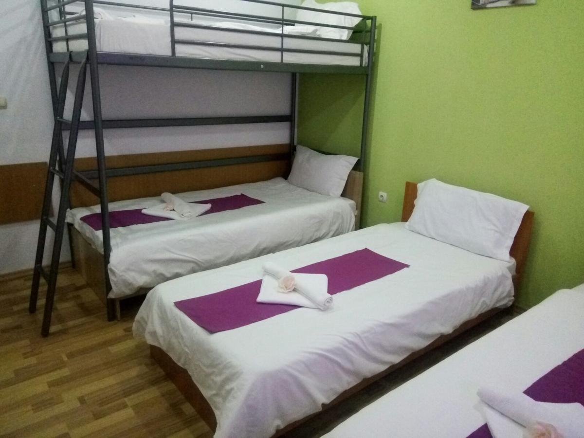 City Comfort Villa Boekarest Buitenkant foto
