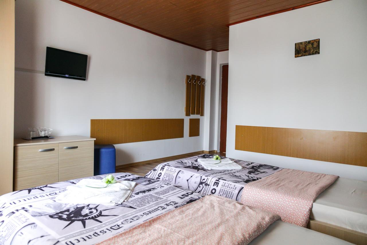 City Comfort Villa Boekarest Buitenkant foto